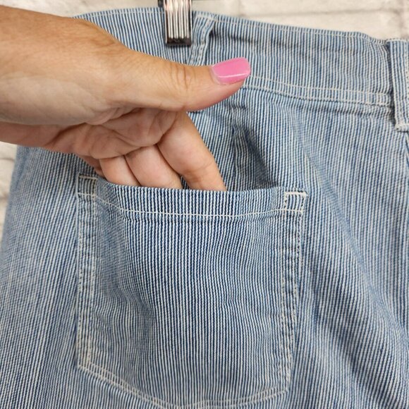 CHICO'S Blue White Striped Denim Shorts Bermuda Modest Sz 3 - Picture 5 of 12